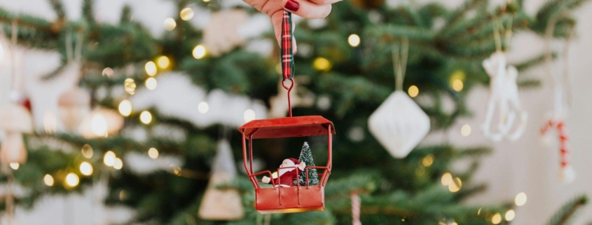 arizona-christmas-winter-wonderland-with-artificial-turf