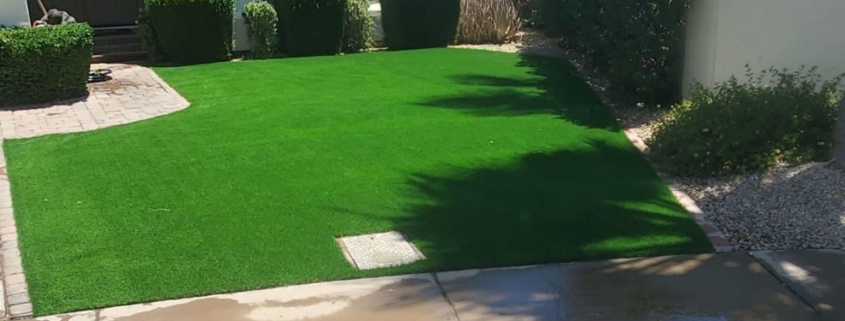 Artificial grass backyard in Arizona